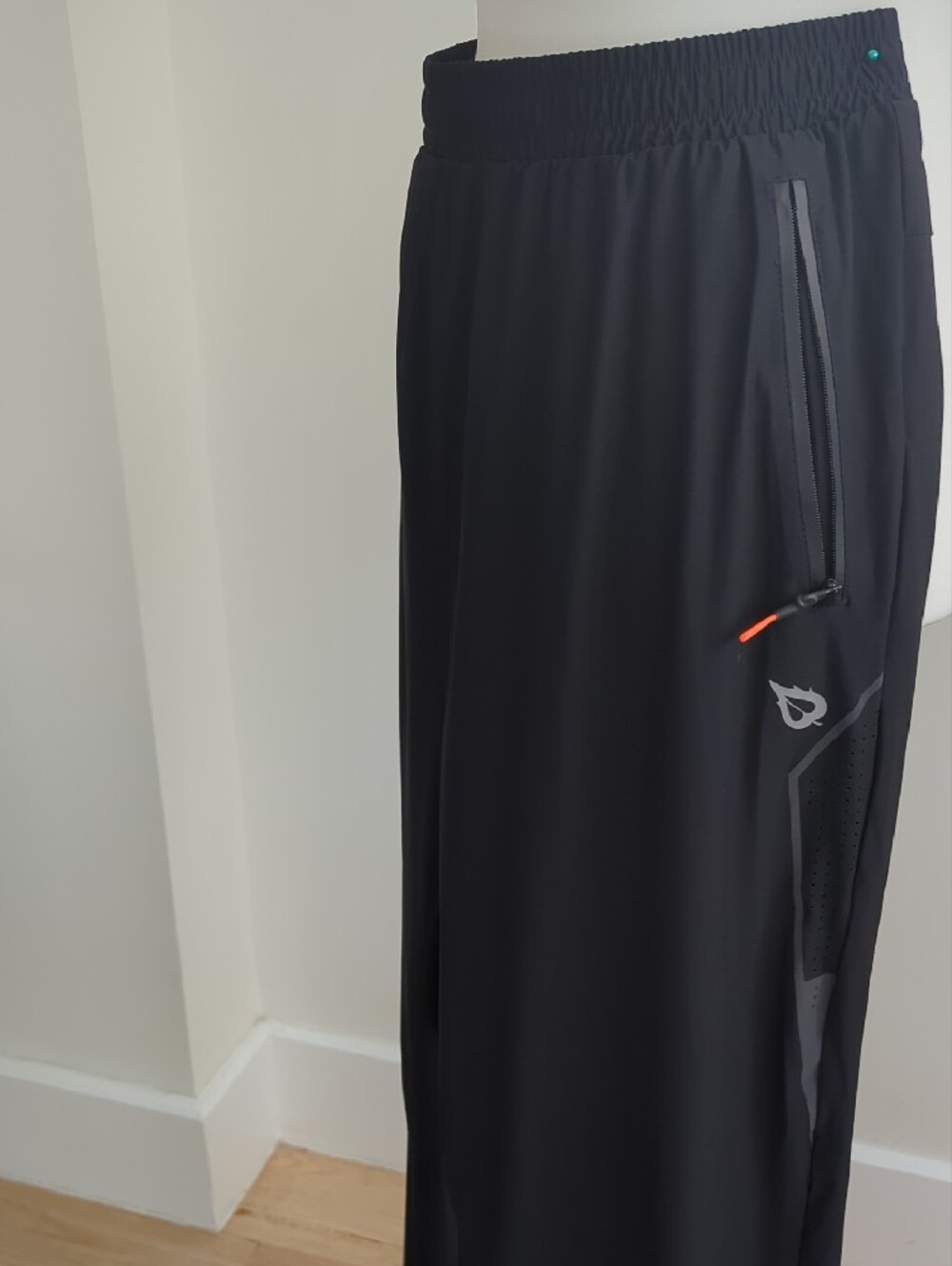 Baleaf Athletic Performance Lightweight Jogger Pants With Zipper Pockets